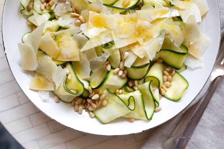 Carpaccio de courgettes au citron et parmesan