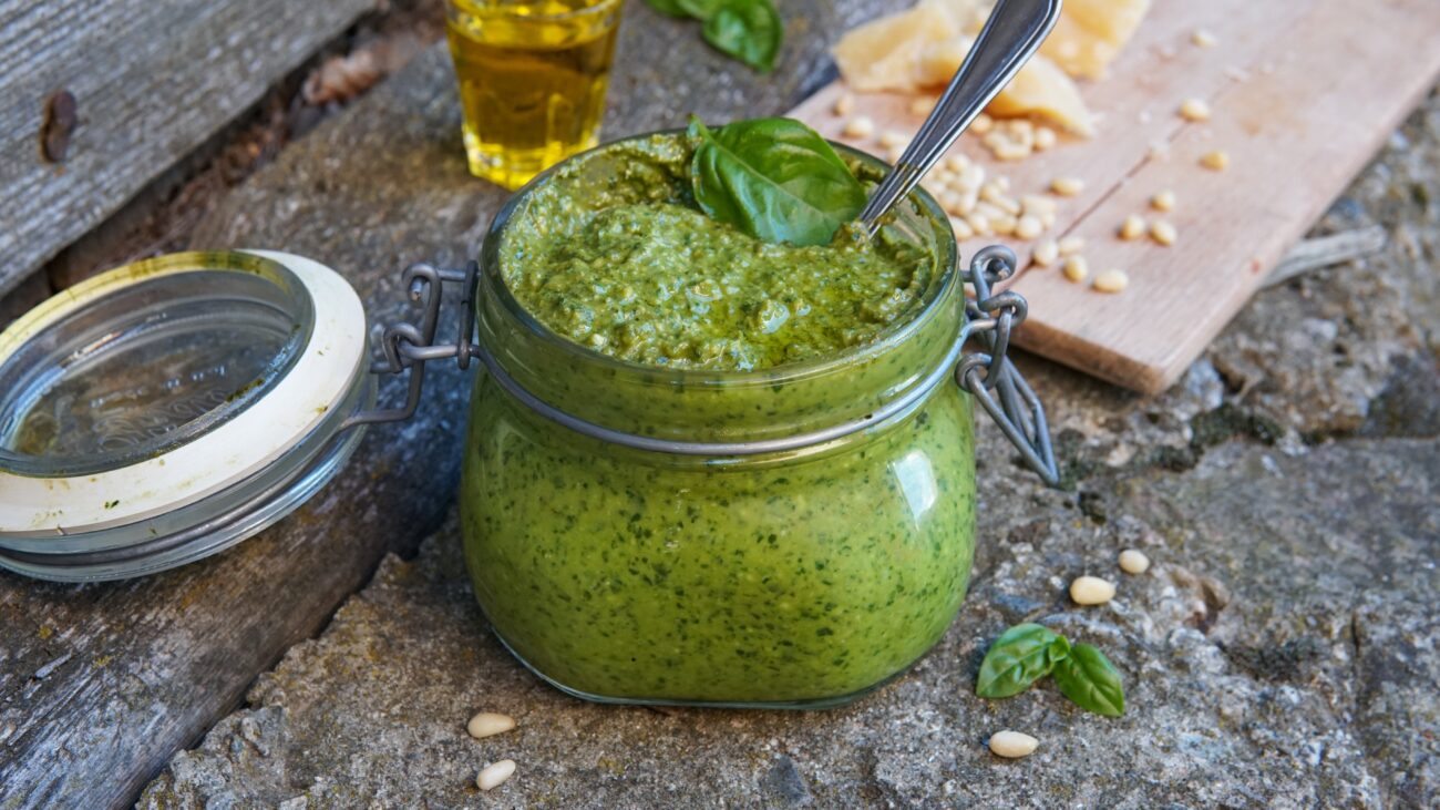 Pesto alla genovese qui ne noircit pas