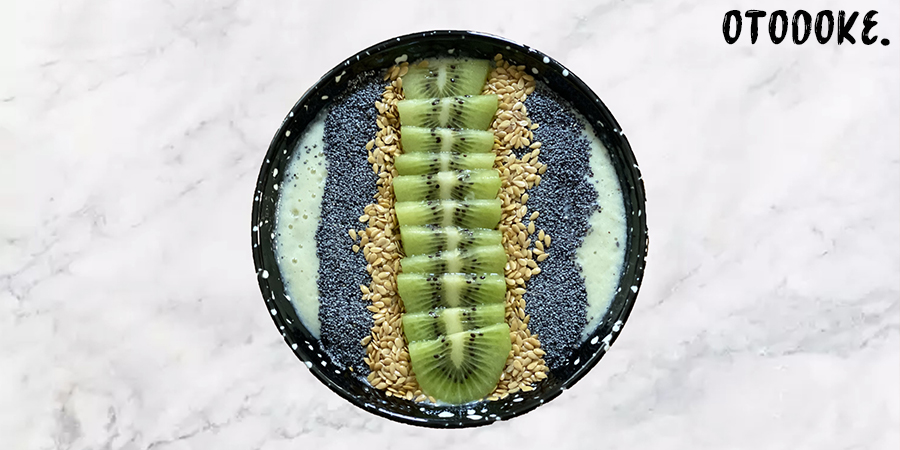 Smoothie bowl kiwi banane pomme